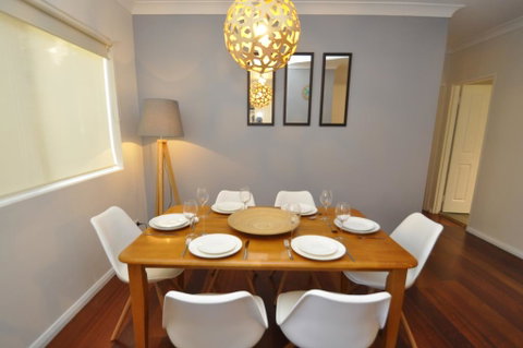 Parramatta Self-Contained Two-Bedroom Apartment (4LEN) - Accommodation Rockhampton 2