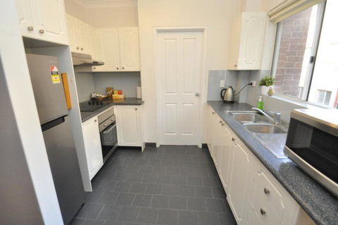 Parramatta Self-Contained Two-Bedroom Apartment (4LEN) - Accommodation Rockhampton 3