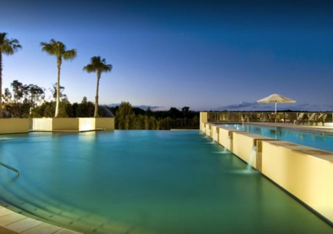 Pelican Waters Golf Resort And Spa Unit 1006 - Accommodation Rockhampton 3