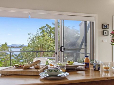 Penguins Rest - Direct Beach Access From Complex - Accommodation Rockhampton 0