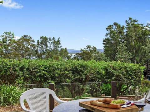 Penguins Rest - Direct Beach Access From Complex - Accommodation Rockhampton 3