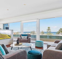 Perpendicular Penthouse - modern beachside apartment - Accommodation Rockhampton