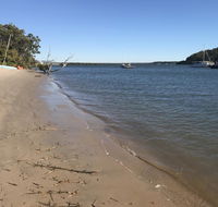 Pet Friendly Waterfront Holiday House on Peacefull Island with Bikes and Kayaks - Accommodation Rockhampton