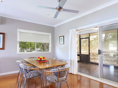 Pets Welcome - Magic Moments - Accommodation Rockhampton 2