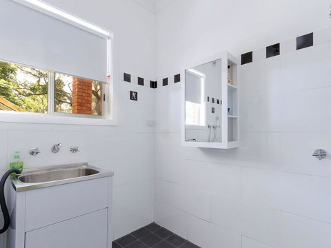 Pets Welcome - Magic Moments - Accommodation Rockhampton 1