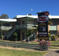 Pine Lodge - Accommodation Rockhampton