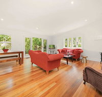 Poet's Cottage - Fireplace Close to Treks - Accommodation Rockhampton