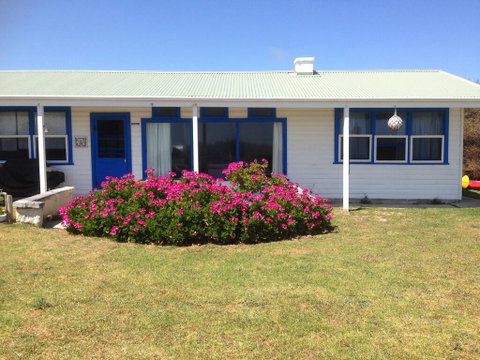 Polperro, A Quintessential Seaside Experience - Accommodation Rockhampton 0