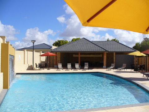 Port Denison Beach Resort - Accommodation Rockhampton 0