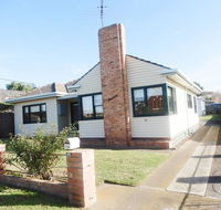 Port Life Beach House - Accommodation Rockhampton