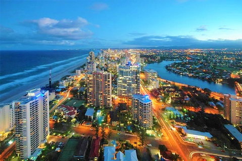 Queensland's Tallest Resort Hamilton Avenue Surfers Paradise - Accommodation Rockhampton 1