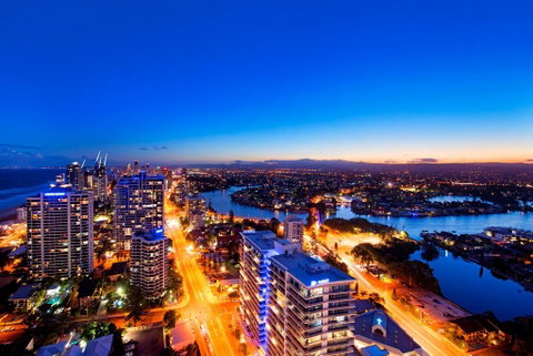 Queensland's Tallest Resort Hamilton Avenue Surfers Paradise - Accommodation Rockhampton 2