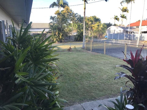 QUIRKY QUEENSLANDER 6 BEDROOM HOME - Accommodation Rockhampton 2
