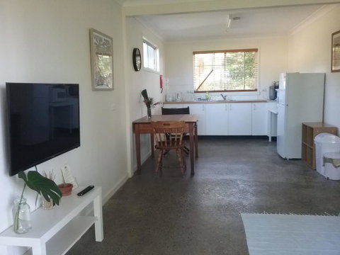 Relax & Unwind - Accommodation Rockhampton 2