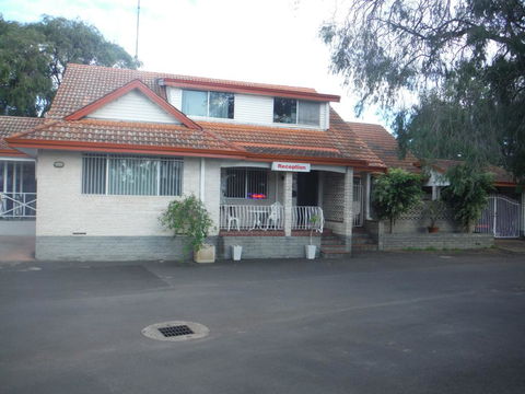 Restawile Motel - Accommodation Rockhampton 1