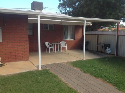 Rhodeside Lodge - Accommodation Rockhampton 3