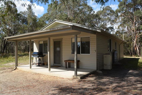 Robinsons Cabin - Accommodation Rockhampton 0
