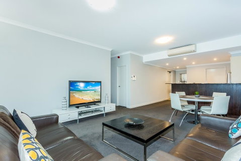 Rockingham Beachfront Apartment - Accommodation Rockhampton 3