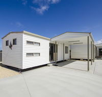 Rocks Retreat Cabin - Seal - Accommodation Rockhampton