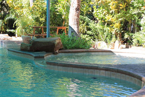 Roey Backpackers And Party Bar - Accommodation Rockhampton 0