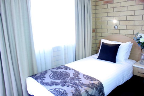 Roma Mid Town Motor Inn - Accommodation Rockhampton 0