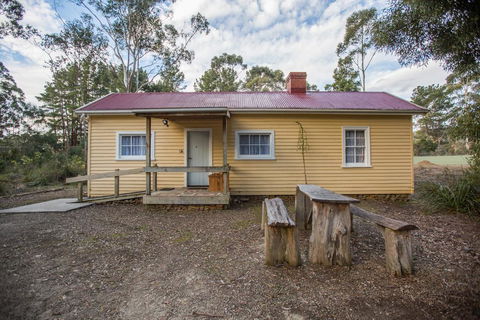 Rosedale Homestead Taranna Cottages - Accommodation Rockhampton 0