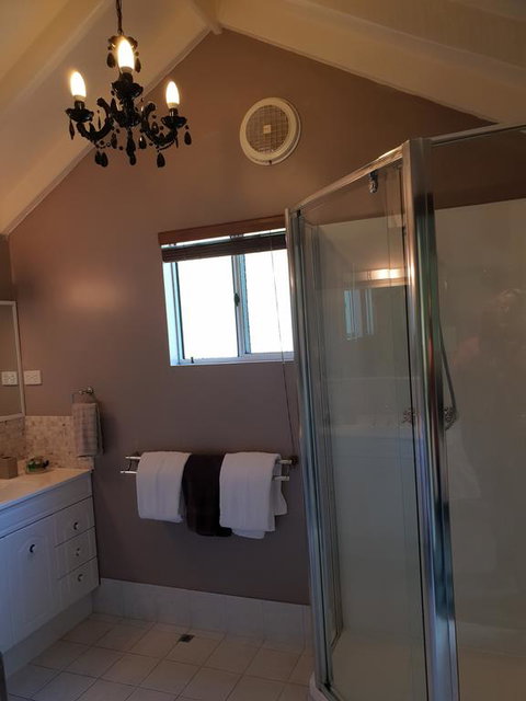 Rosewood Guesthouse - Accommodation Rockhampton 3