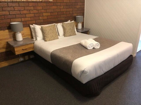 Ruthven Street Motor Inn - Accommodation Rockhampton 2