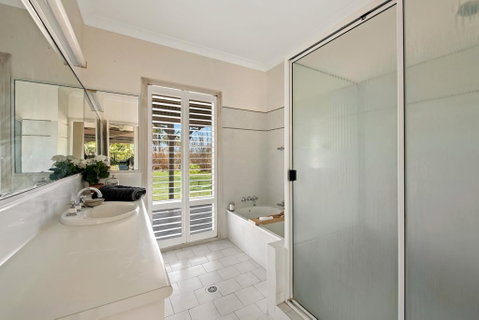 Saleview Estate - Accommodation Rockhampton 1
