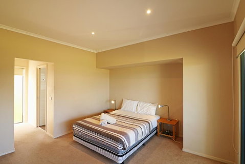 Saltwater Apartments - Accommodation Rockhampton 2