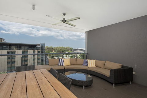 Saltwater Suites - 1,2 & 3 Bed Waterfront Apartments - Accommodation Rockhampton 3