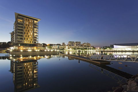 Saltwater Suites - 1,2 & 3 Bed Waterfront Apartments - Accommodation Rockhampton 0