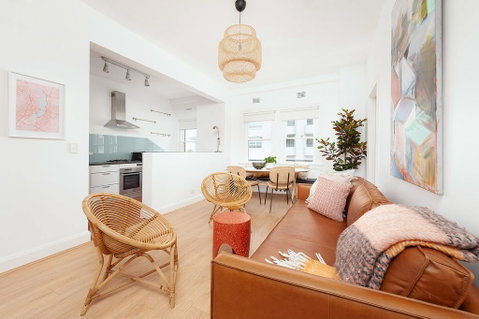 SALTY'S 2 BEDROOM BEACH HOME - Accommodation Rockhampton 1
