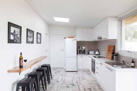 Sandy Point Hideaway - Accommodation Rockhampton 2