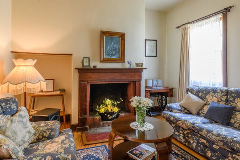 Sargeants & Armoury Cottages 1823 - Accommodation Rockhampton 0
