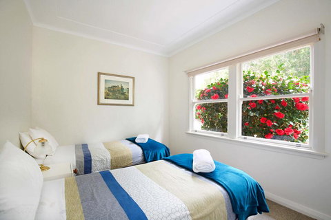 Scarlett's - Accommodation Rockhampton 1