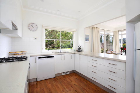 Scarlett's - Accommodation Rockhampton 2