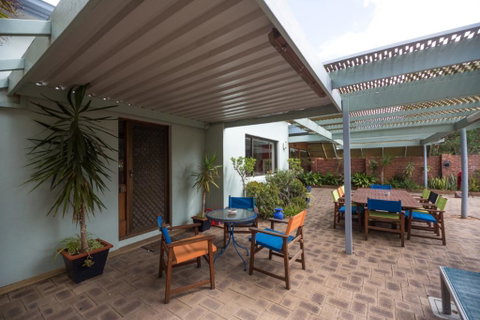 Sea J's, Brighton - Accommodation Rockhampton 0