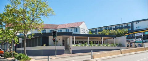 Seabreeze Hotel - Accommodation Rockhampton 0