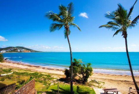Seaspray Waterfront Holiday Units - Accommodation Rockhampton 1