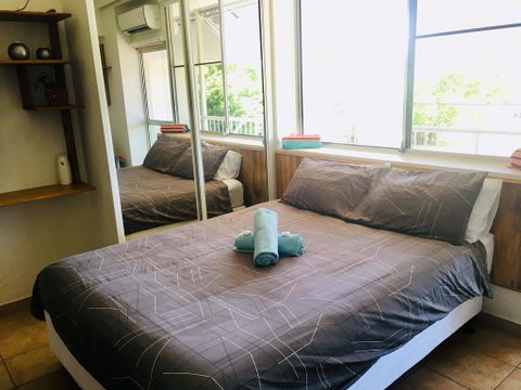 Seaview Studio - Accommodation Rockhampton 1