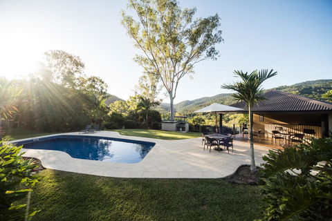 Seclude Rainforest Retreat - Accommodation Rockhampton 0