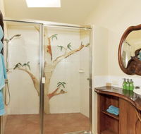 Secrets on the Lake - Accommodation Rockhampton