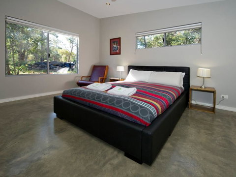 Sequoia Sanctuary - Accommodation Rockhampton 3