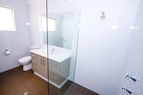 Sequoia Sanctuary - Accommodation Rockhampton 2