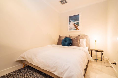 Serene On Grenfell - Pool - Wifi - Nespresso - Netflix - Accommodation Rockhampton 3