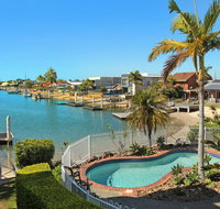 Serenity Waters 6 - Pristine 2 BDRM Apt with Water Views - Accommodation Rockhampton