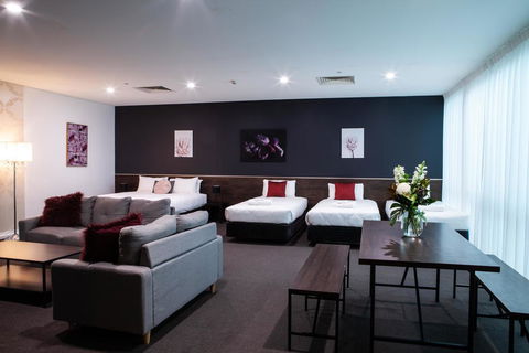 Sfera's Park Suites & Convention Centre - Accommodation Rockhampton 2