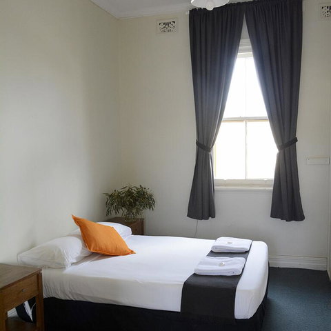 Shamrock Hotel Motel Temora - Accommodation Rockhampton 2