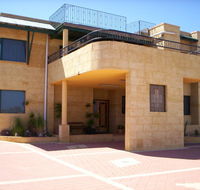 Shark Bay Views B  B - Accommodation Rockhampton